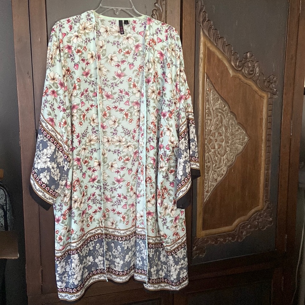 Kimono Wrap from the Buckle